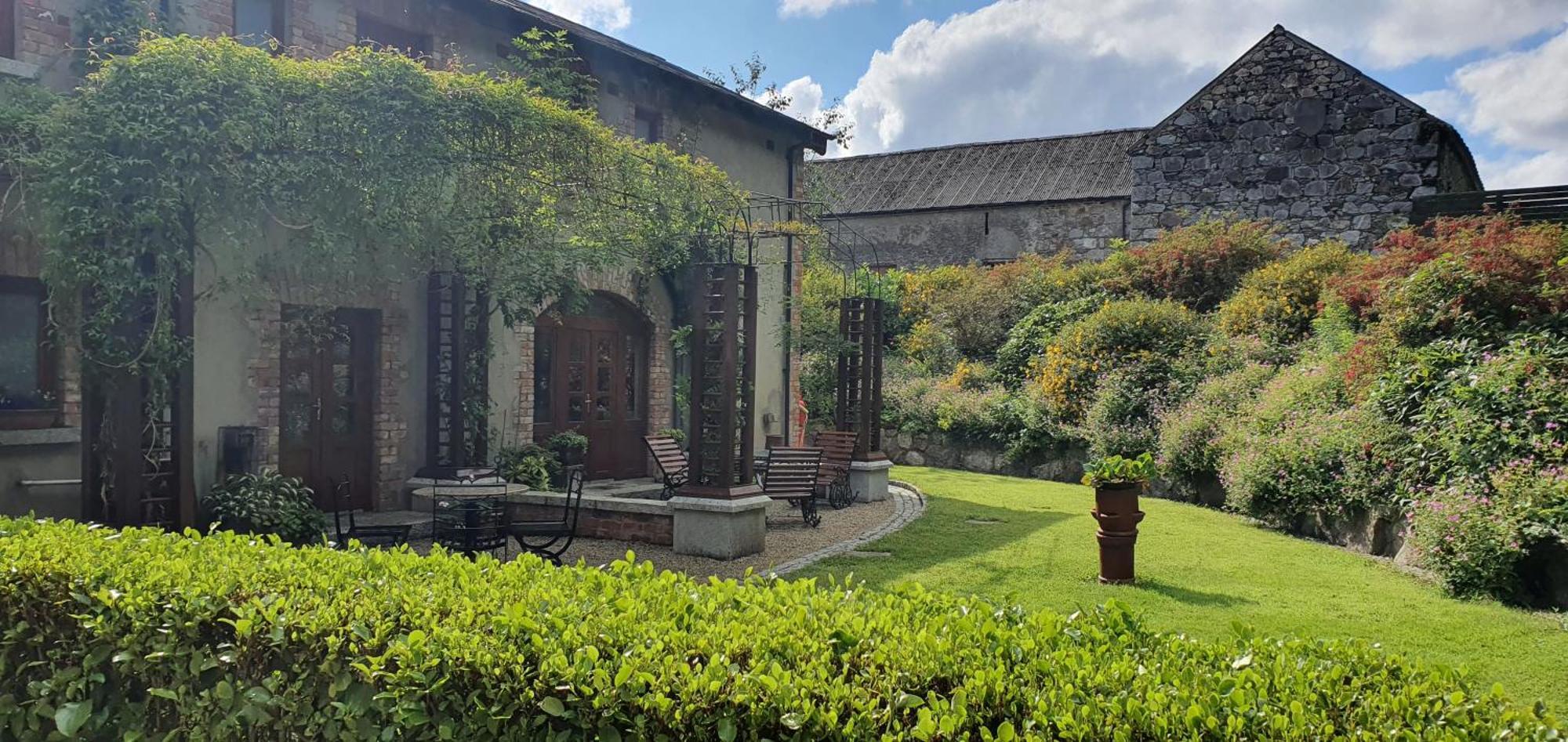 Vila Croneybyrne Courtyard Clara Exteriér fotografie