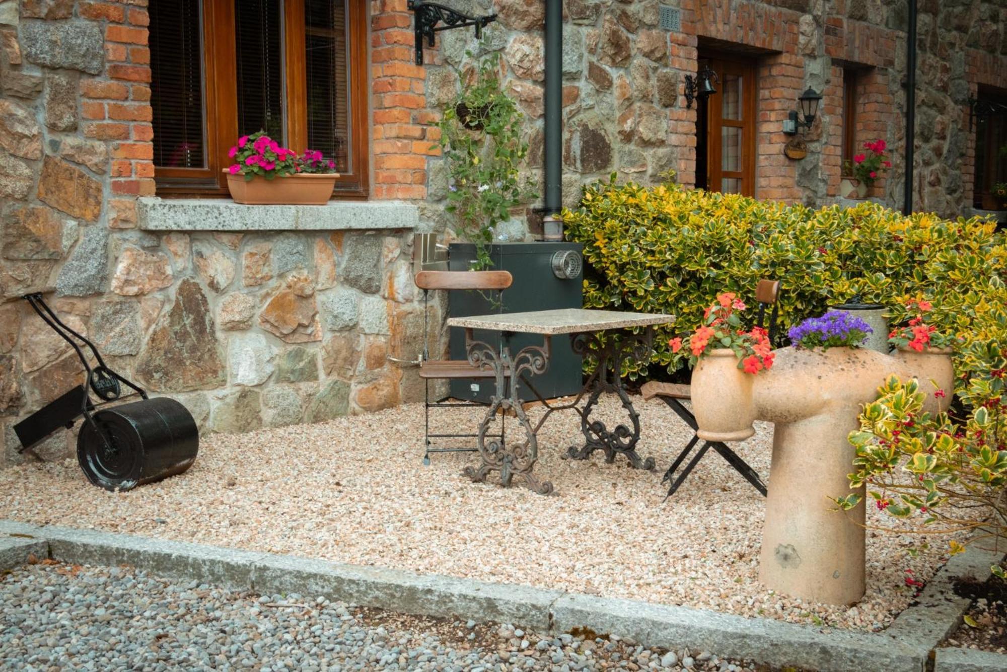 Vila Croneybyrne Courtyard Clara Exteriér fotografie